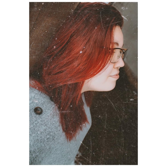 Meet your Posher, Kayla - Picture 1 of 1